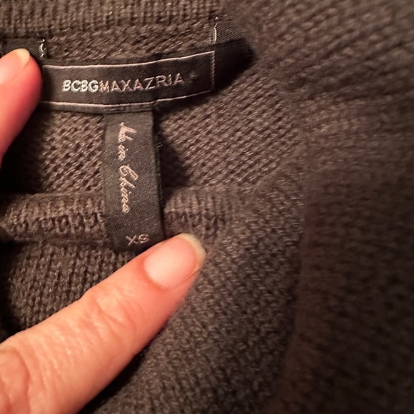 BCBG MaxAzria DeeDee oversized Turtleneck Sweater - Size XS Long - Picture 6 of 8